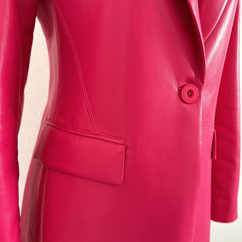 VEGAN LEATHER NOTCH COLLAR LONG BLAZER - Picture 9 of 11